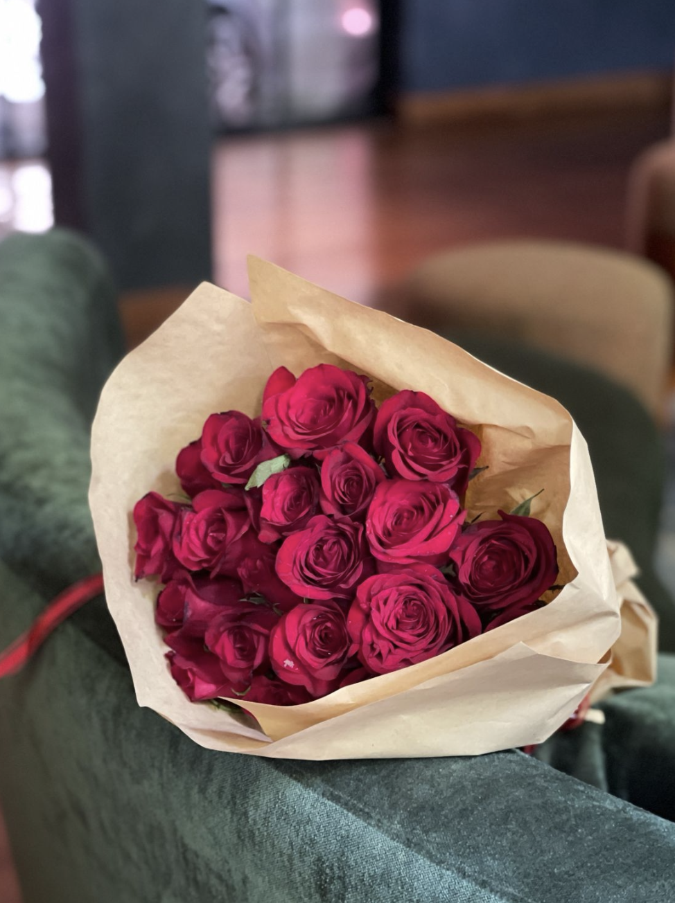 Mia | 20 Red Roses with Farmers Market Style Brown Wrapping -  
